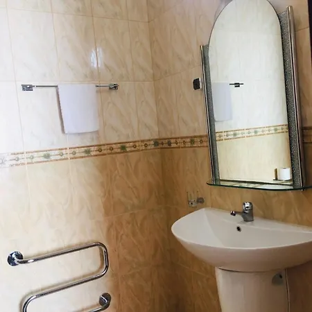 Beautiful Two Bedroom 4th Floor In Elegant Luxe With Pool, Sauna, Gym And Steam Lägenhetshotell 4*