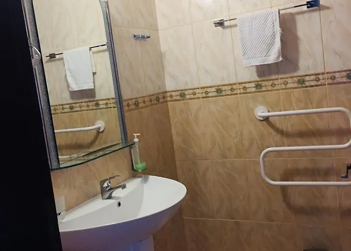 Beautiful Two Bedroom 4th Floor In Elegant Luxe With Pool, Sauna, Gym And Steam 4*